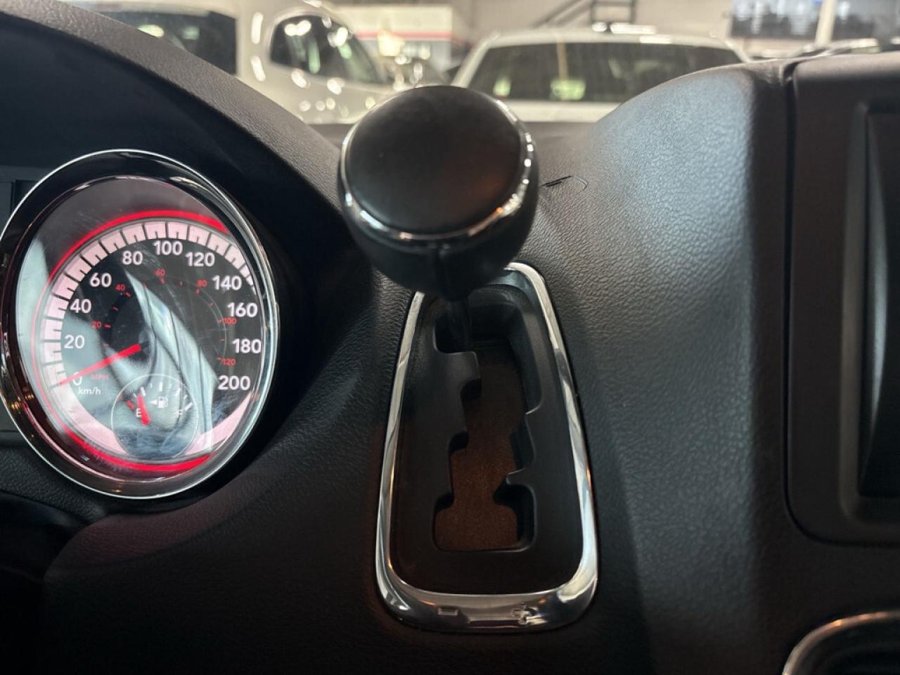 2017 Dodge Grand Caravan SXT /Stow& Go/Back up Cam/ Big Screen/ Bluetooth/C Photo