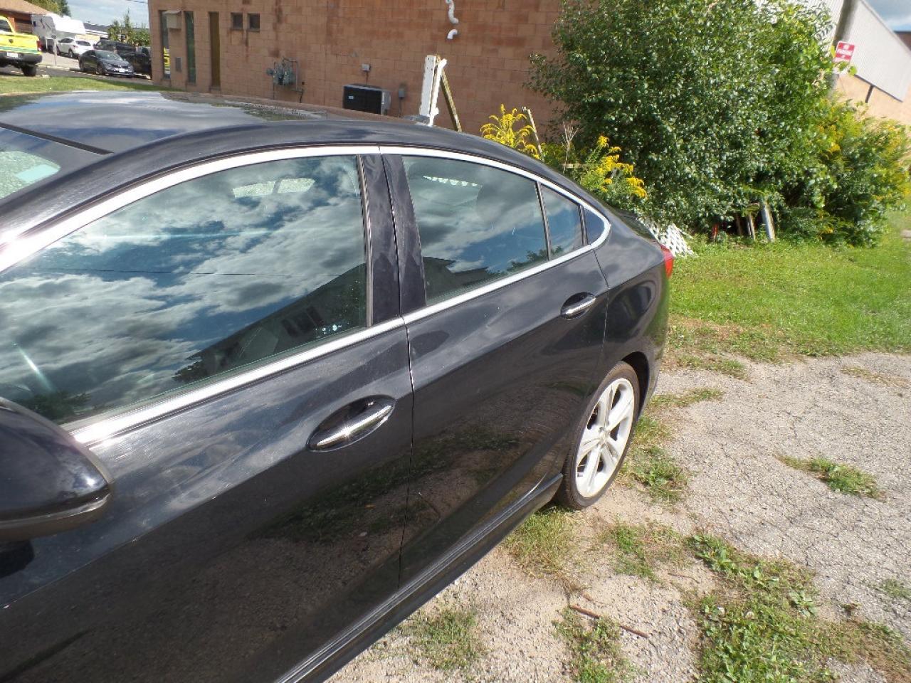 2017 Chevrolet Cruze 4DR SDN 1.4L PREMIER W/1SF Photo