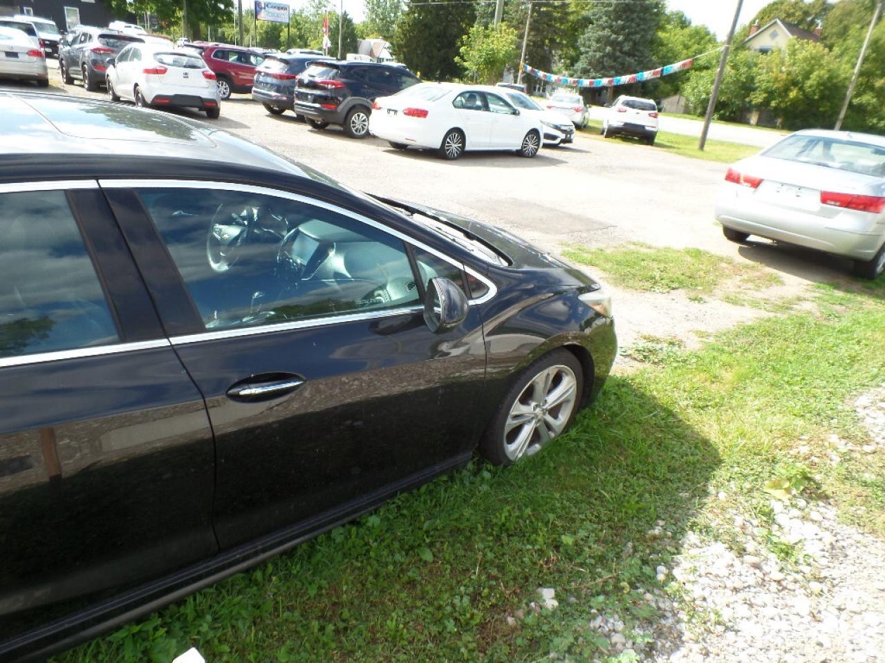 2017 Chevrolet Cruze 4DR SDN 1.4L PREMIER W/1SF Photo