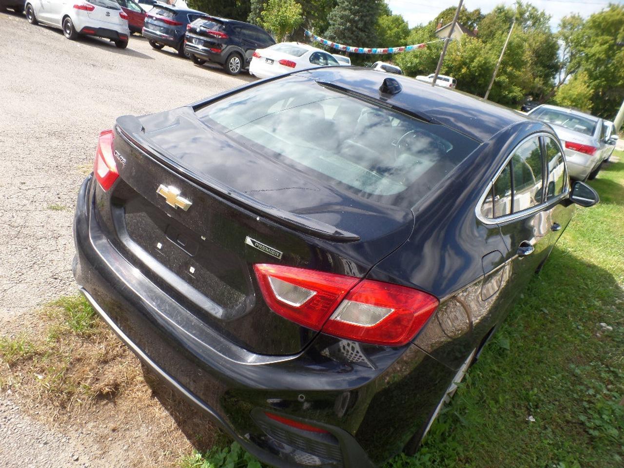 2017 Chevrolet Cruze 4DR SDN 1.4L PREMIER W/1SF Photo