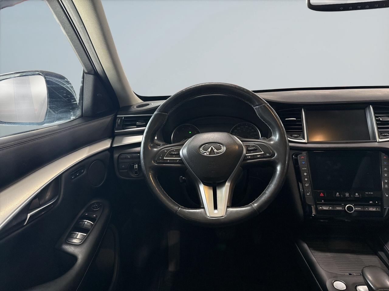 2019 Infiniti QX50 LUXE AWD / Sunroof / Android Auto / APPLE Carplay Photo