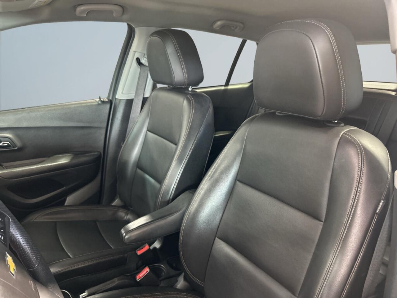 2021 Chevrolet Trax Gorgeous AWD Winter Ready SUV   LT   Leather & Hea Photo