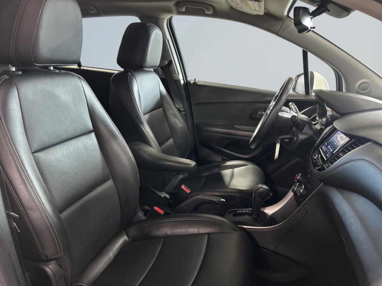 2021 Chevrolet Trax Gorgeous AWD Winter Ready SUV   LT   Leather & Hea Photo