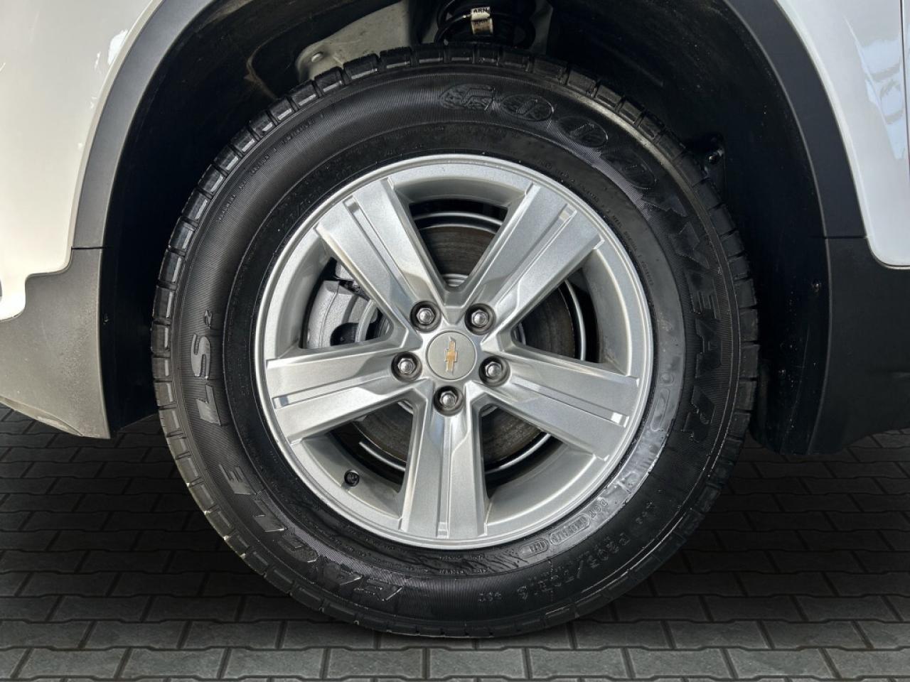 2021 Chevrolet Trax Gorgeous AWD Winter Ready SUV   LT   Leather & Hea Photo