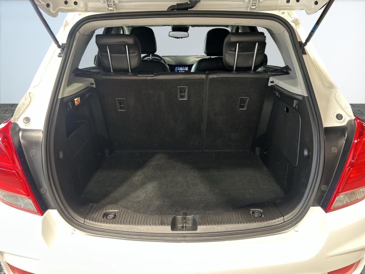 2021 Chevrolet Trax Gorgeous AWD Winter Ready SUV   LT   Leather & Hea Photo