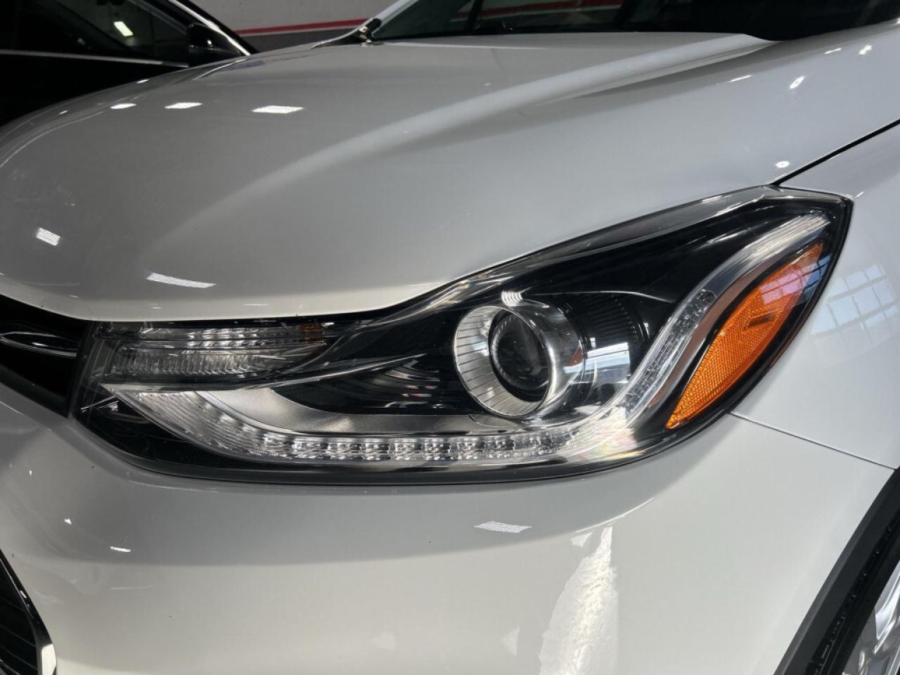 2021 Chevrolet Trax Gorgeous AWD Winter Ready SUV   LT   Leather & Hea Photo