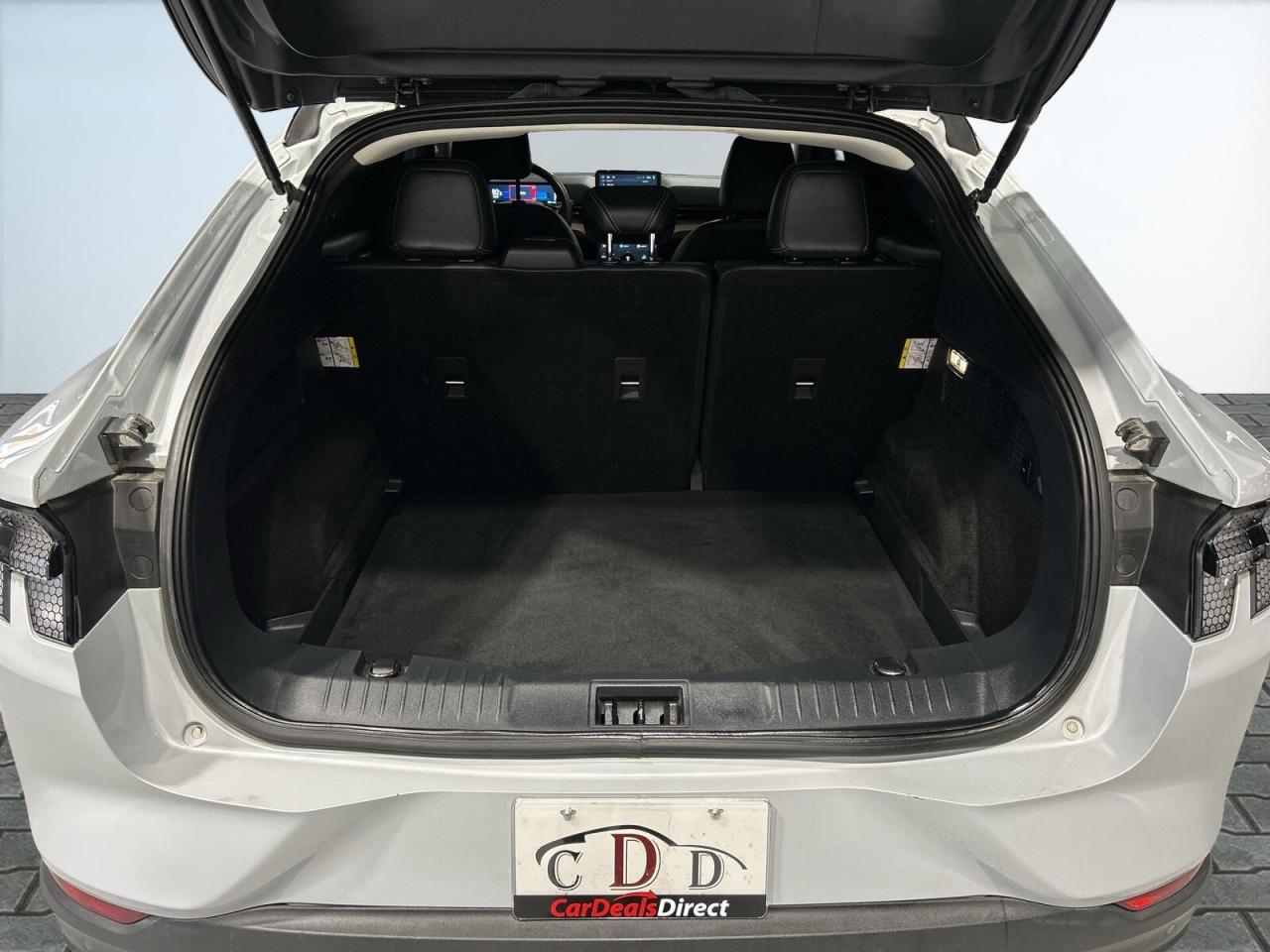 2021 Ford Mustang Mach-E Mach E Select AWD / NAVI / Leather / Drive Assist Photo