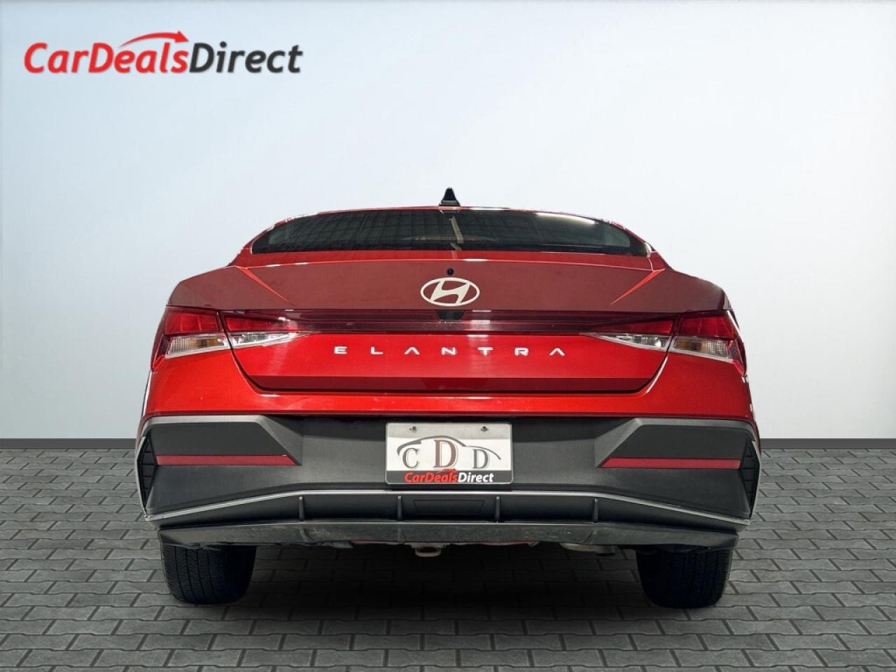 2025 Hyundai Elantra Preferred / Tech Pkg / Sunroof / Lane Assist / Dri Photo