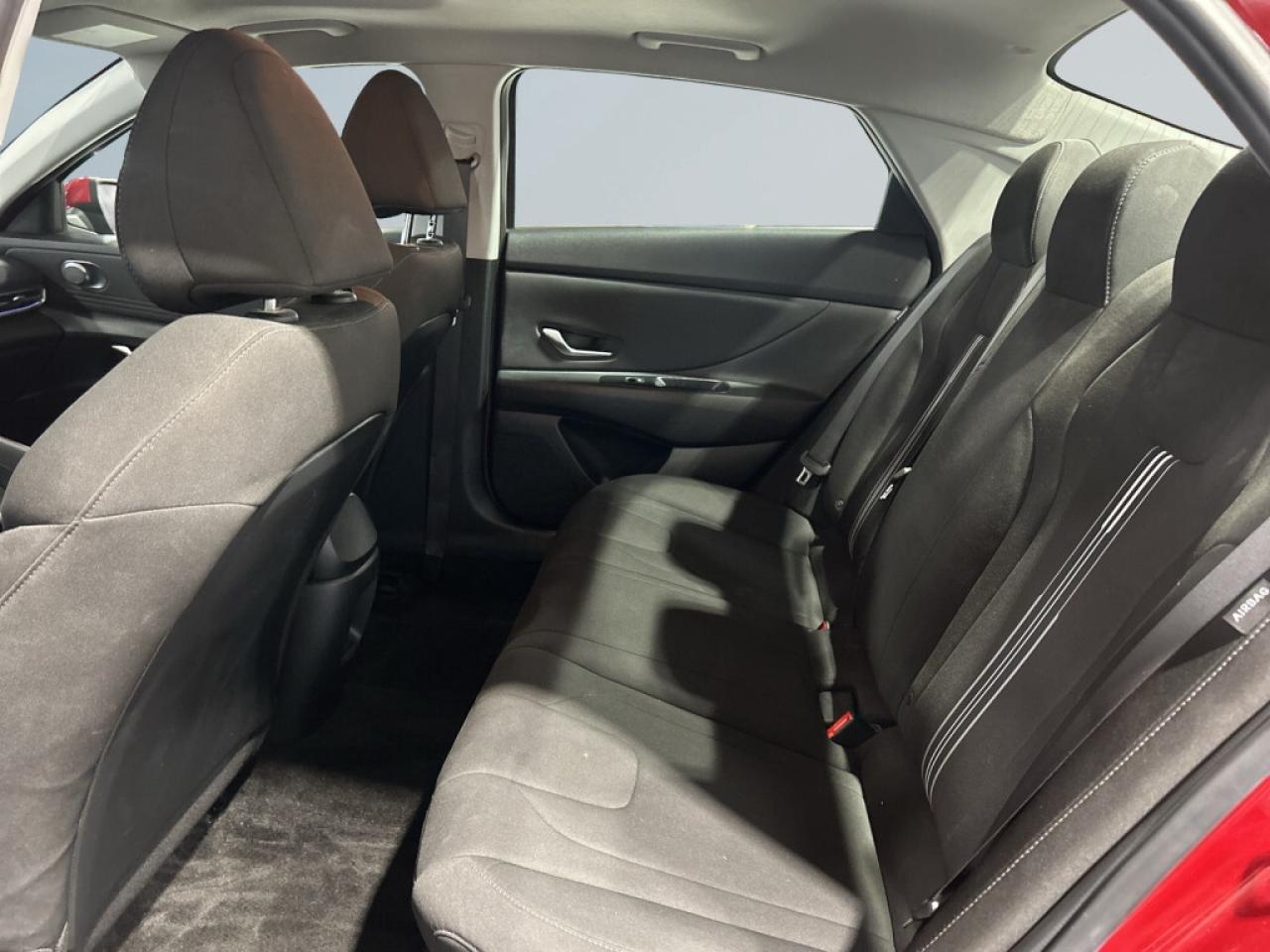 2025 Hyundai Elantra Preferred / Tech Pkg / Sunroof / Lane Assist / Dri Photo
