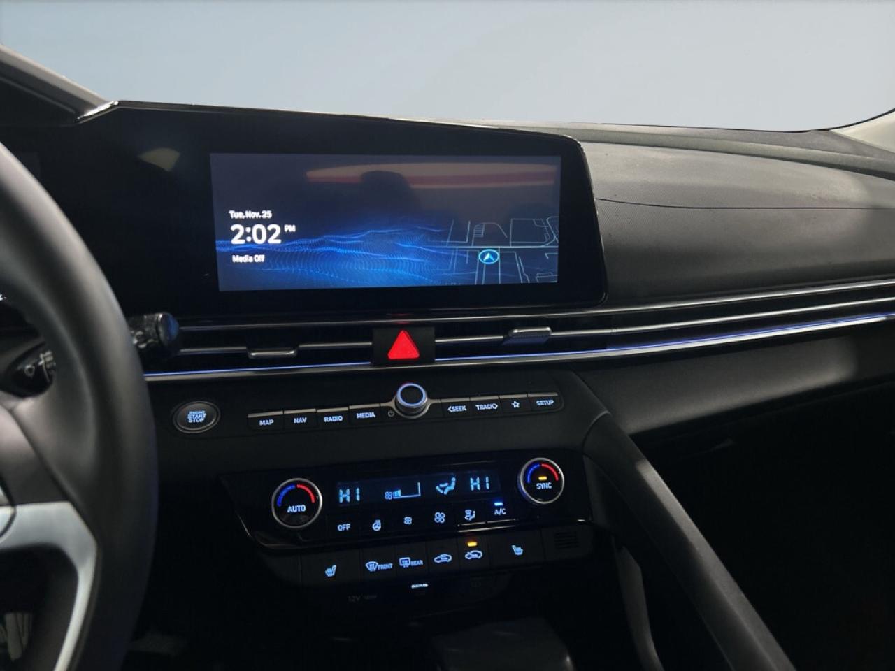 2025 Hyundai Elantra Preferred / Tech Pkg / Sunroof / Lane Assist / Dri Photo