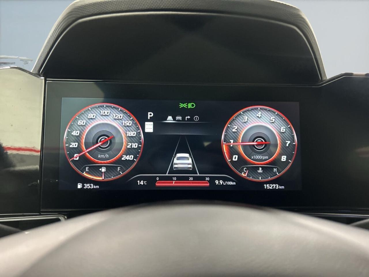 2025 Hyundai Elantra Preferred / Tech Pkg / Sunroof / Lane Assist / Dri Photo