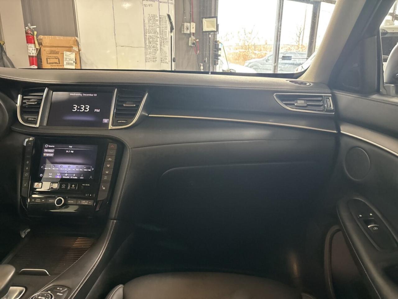 2021 Infiniti QX50 PURE AWD/ Clean Carfax/Remote Start/Sunroof/NAVI/L Photo