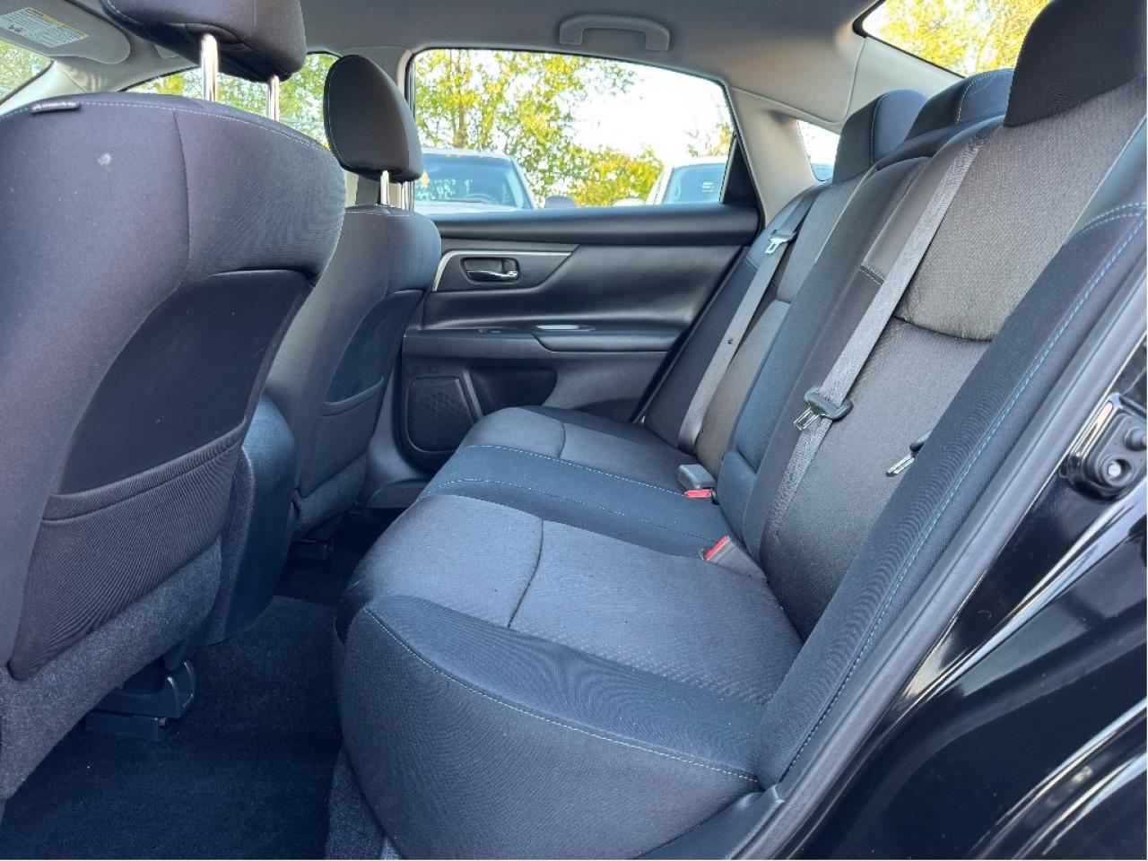 2017 Nissan Altima SR Photo