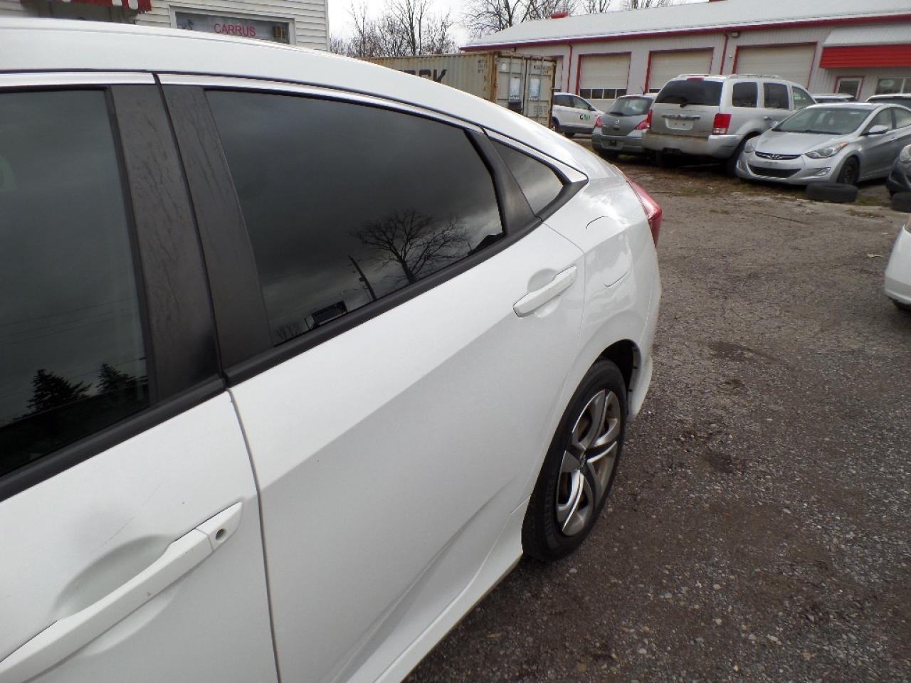 2016 Honda Civic Sedan 4dr Man LX Photo