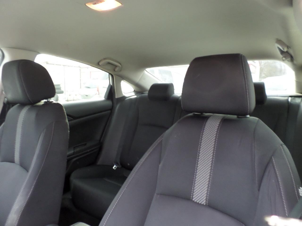 2016 Honda Civic Sedan 4dr Man LX Photo