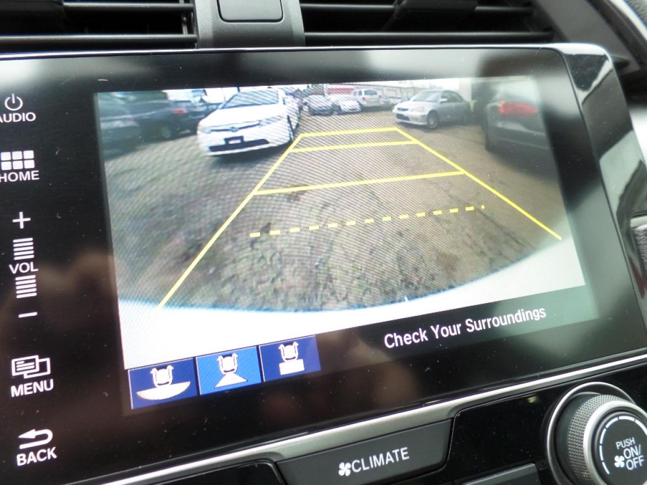 2016 Honda Civic Sedan 4dr Man LX Photo