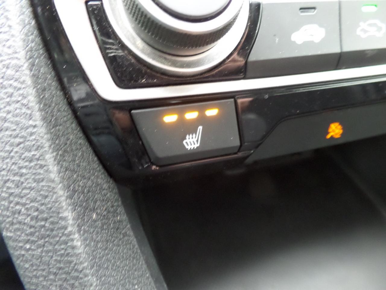 2016 Honda Civic Sedan 4dr Man LX Photo