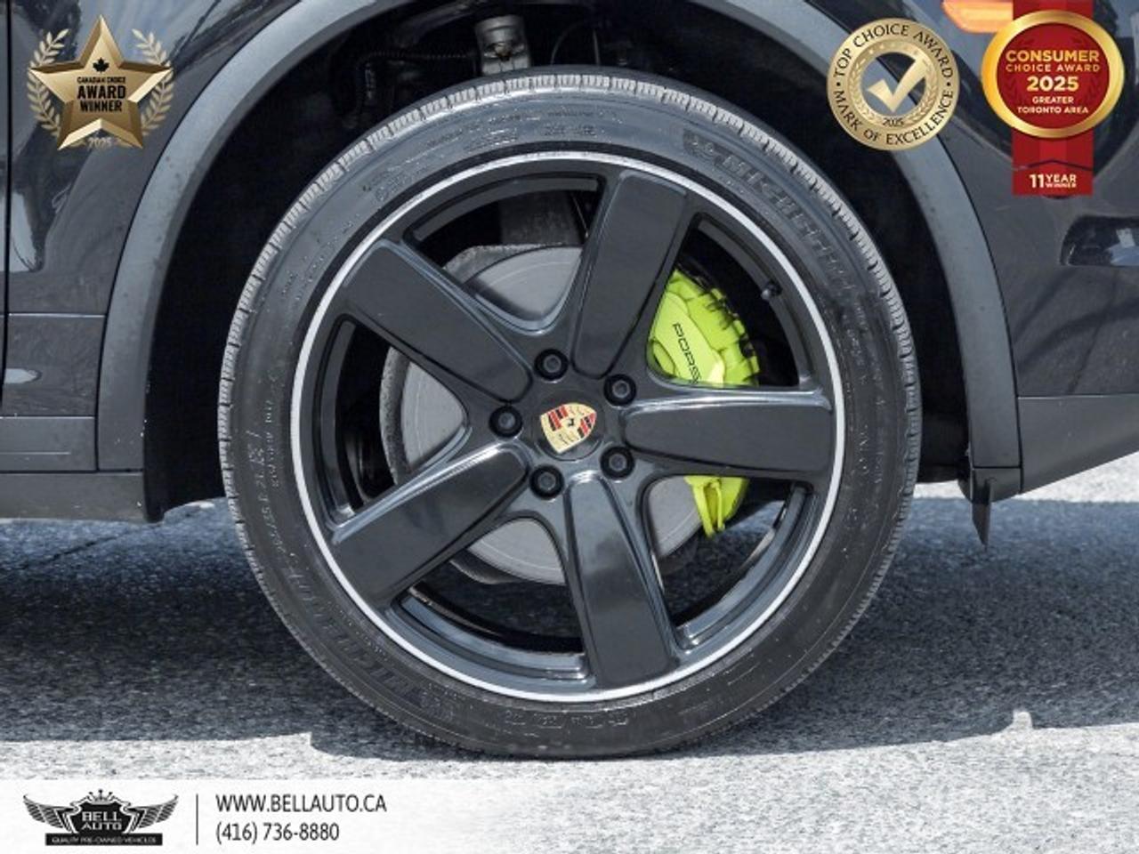 2016 Porsche Cayenne S E-Hybrid   SPRTCHRNPKG   PRMPLSPKG   PANO   BOSE Photo