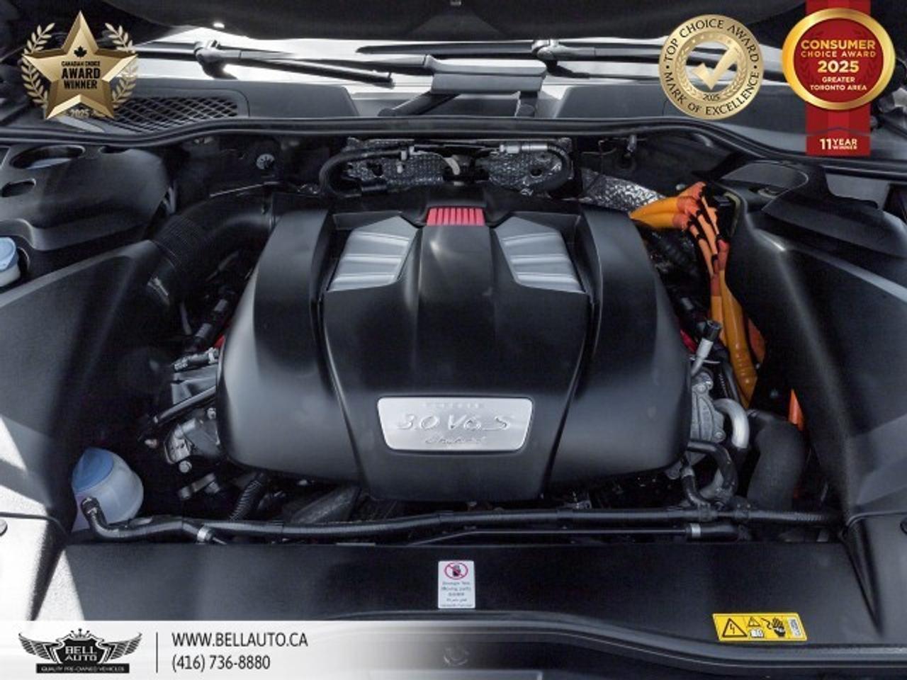 2016 Porsche Cayenne S E-Hybrid   SPRTCHRNPKG   PRMPLSPKG   PANO   BOSE Photo