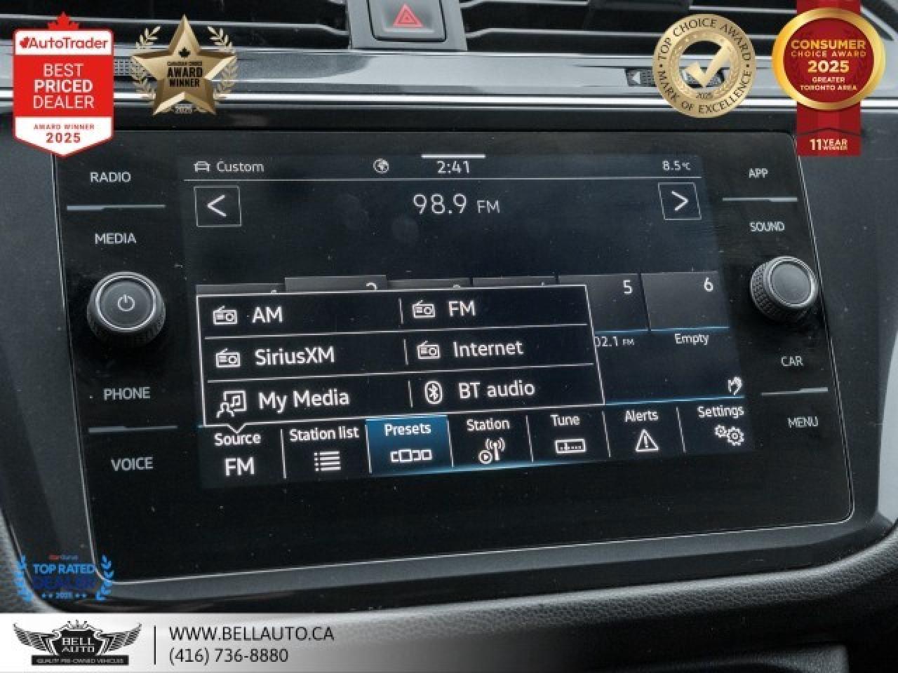 2022 Volkswagen Tiguan Comfort R-Line Black Edition   PANO   B.CAM   PWR& Photo4