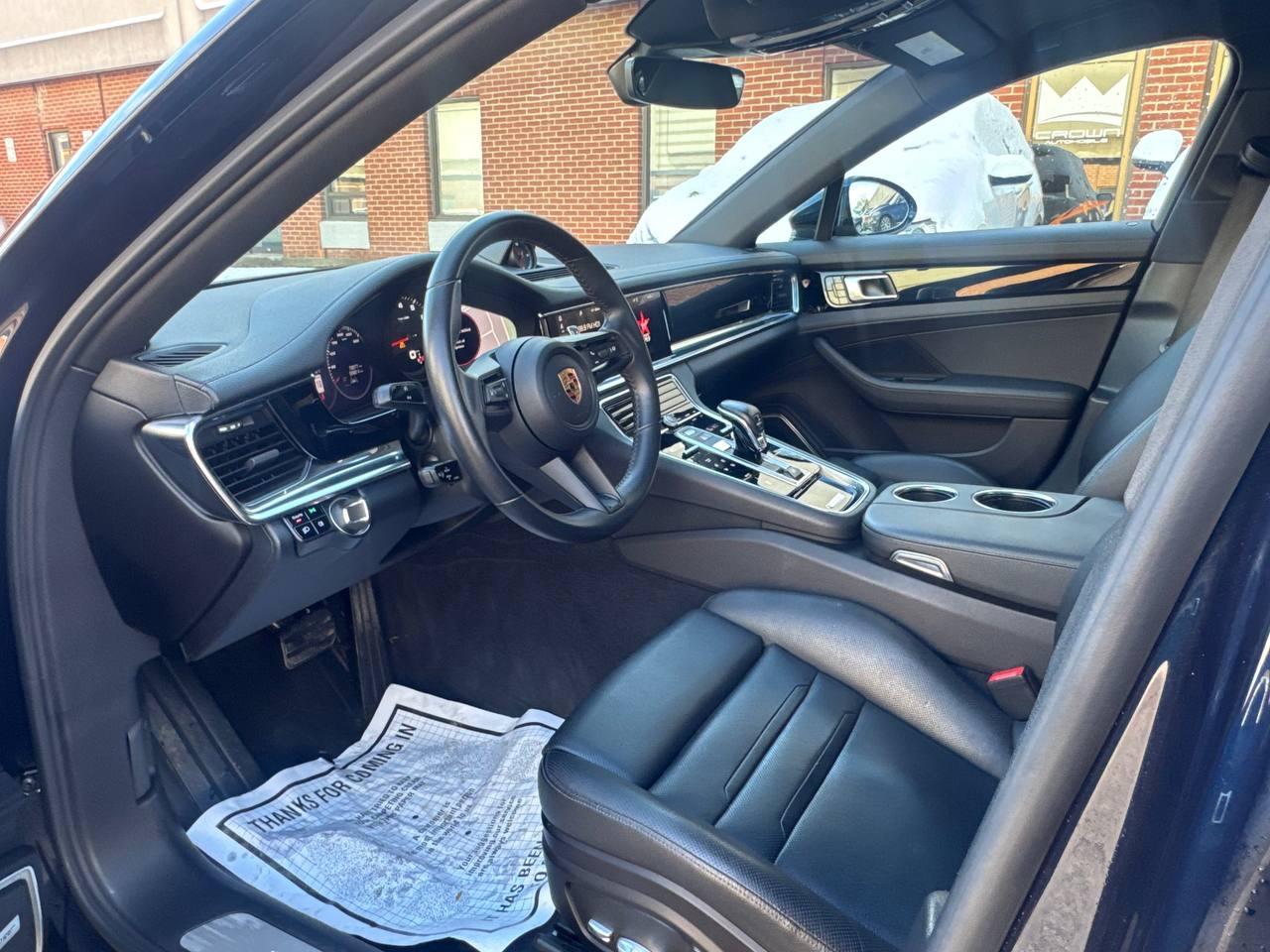 2021 Porsche Panamera 4, AWD, PANORAMIC ROOF, NO ACCIDENT Photo