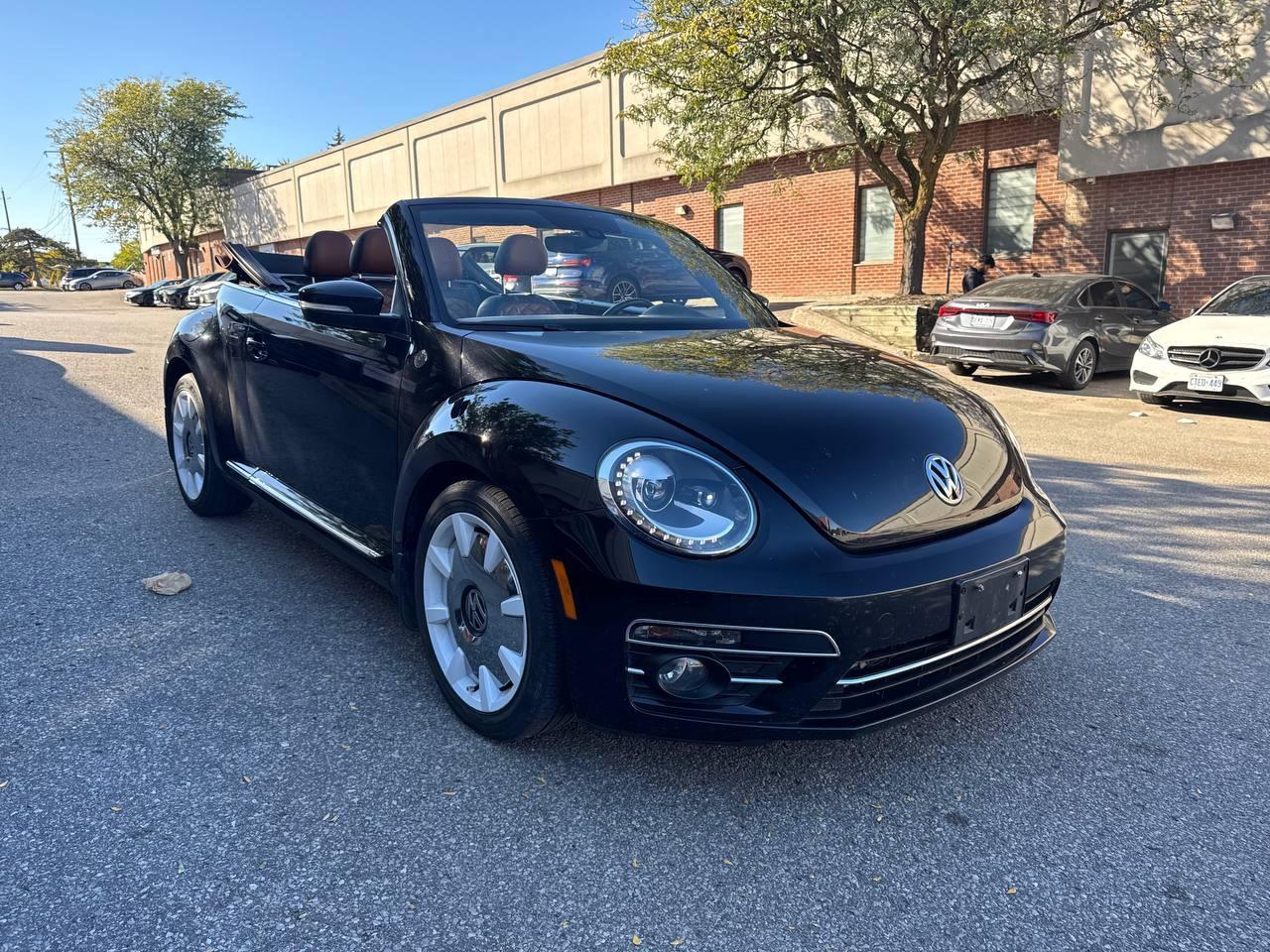 2019 Volkswagen Beetle Wolfsburg Edition Auto, CONVERTIBLE Photo