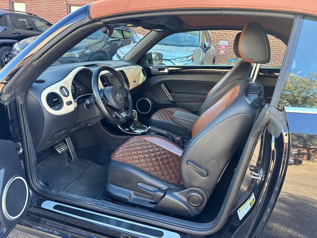 2019 Volkswagen Beetle Wolfsburg Edition Auto, CONVERTIBLE Photo