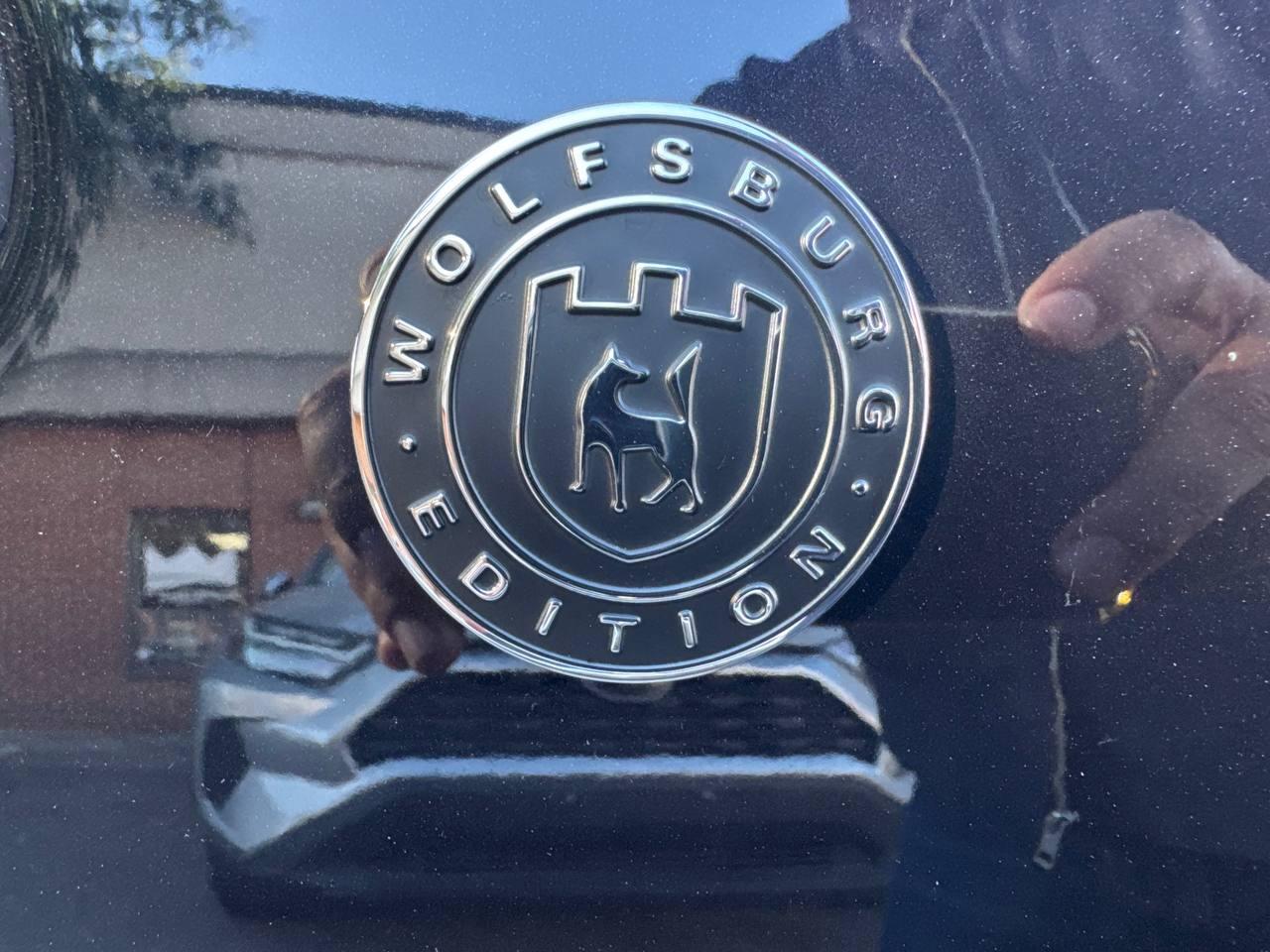 2019 Volkswagen Beetle Wolfsburg Edition Auto, CONVERTIBLE Photo