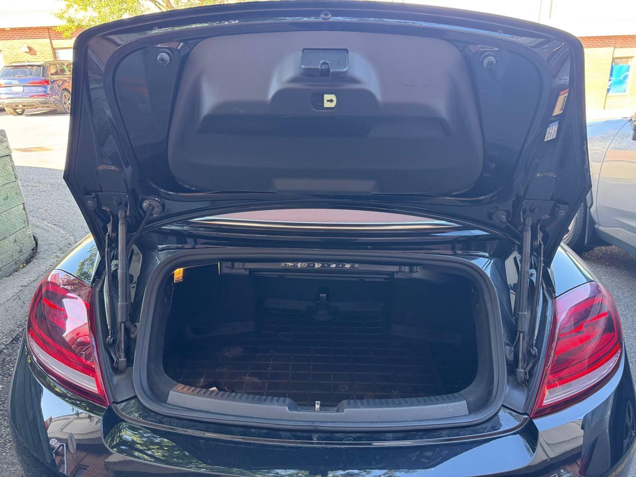 2019 Volkswagen Beetle Wolfsburg Edition Auto, CONVERTIBLE Photo