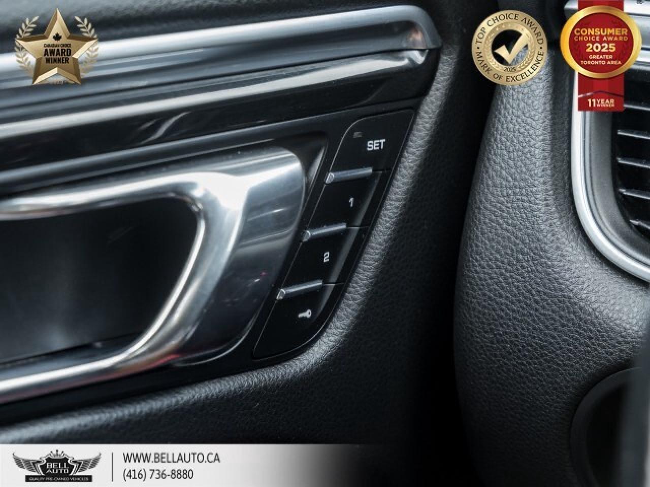 2016 Porsche Macan S, REDLEATHER, 21SPORTWHEELS, AWD, NAVI, PANO, SAT Photo