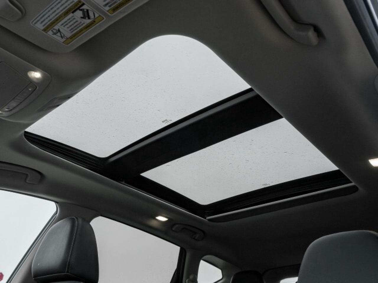 2022 Nissan Murano Platinum, LEATHER, AWD, NAVI, PANO, BACKUPCAM, SEN Photo