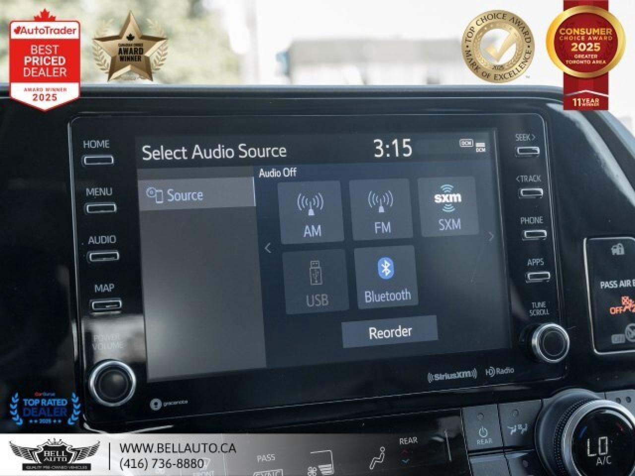 2022 Toyota Highlander Hybrid XLE   8PASS   SUNROOF   PWR & HTD LTHR   B. Photo