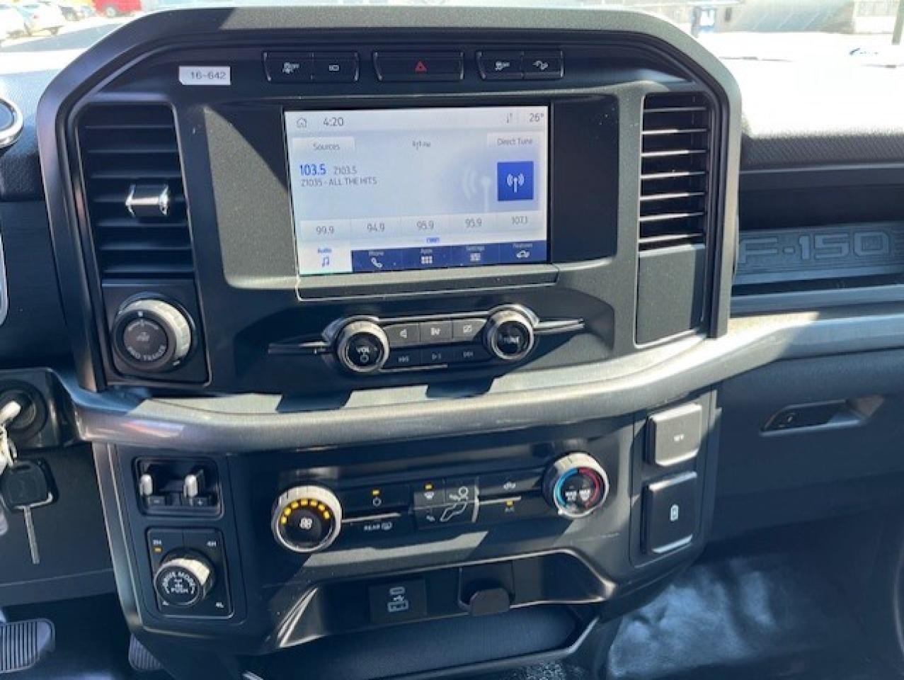 2022 Ford F-150 4WD SuperCrew 5.5 Box CERTIFIED-WE FINANCE-1 OWNER Photo