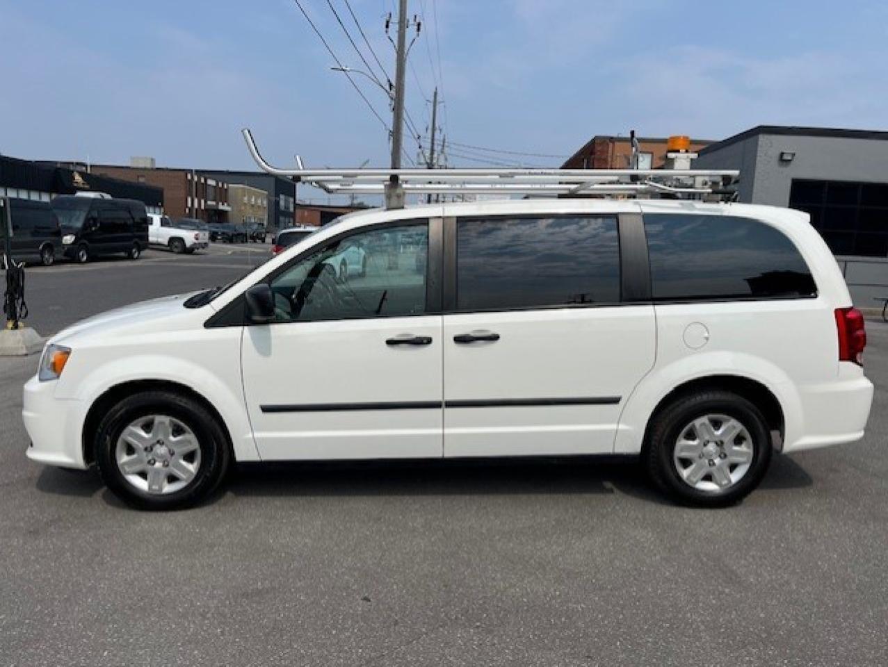 2012 RAM Cargo Van ONLY 88,000KM-LADDER RACKS-SHELVES-DIVIDER-1 OWNER Photo