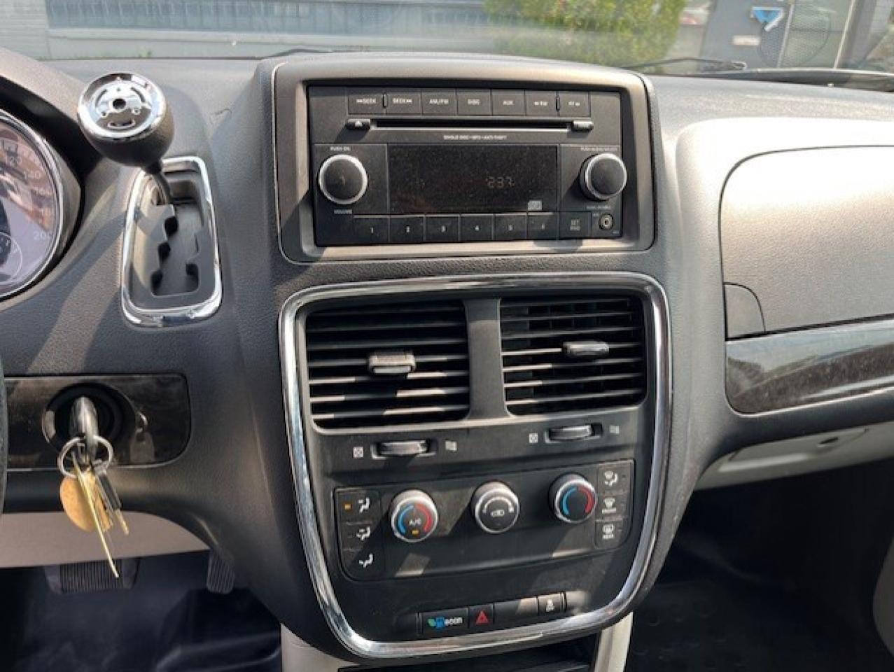 2012 RAM Cargo Van ONLY 88,000KM-LADDER RACKS-SHELVES-DIVIDER-1 OWNER Photo