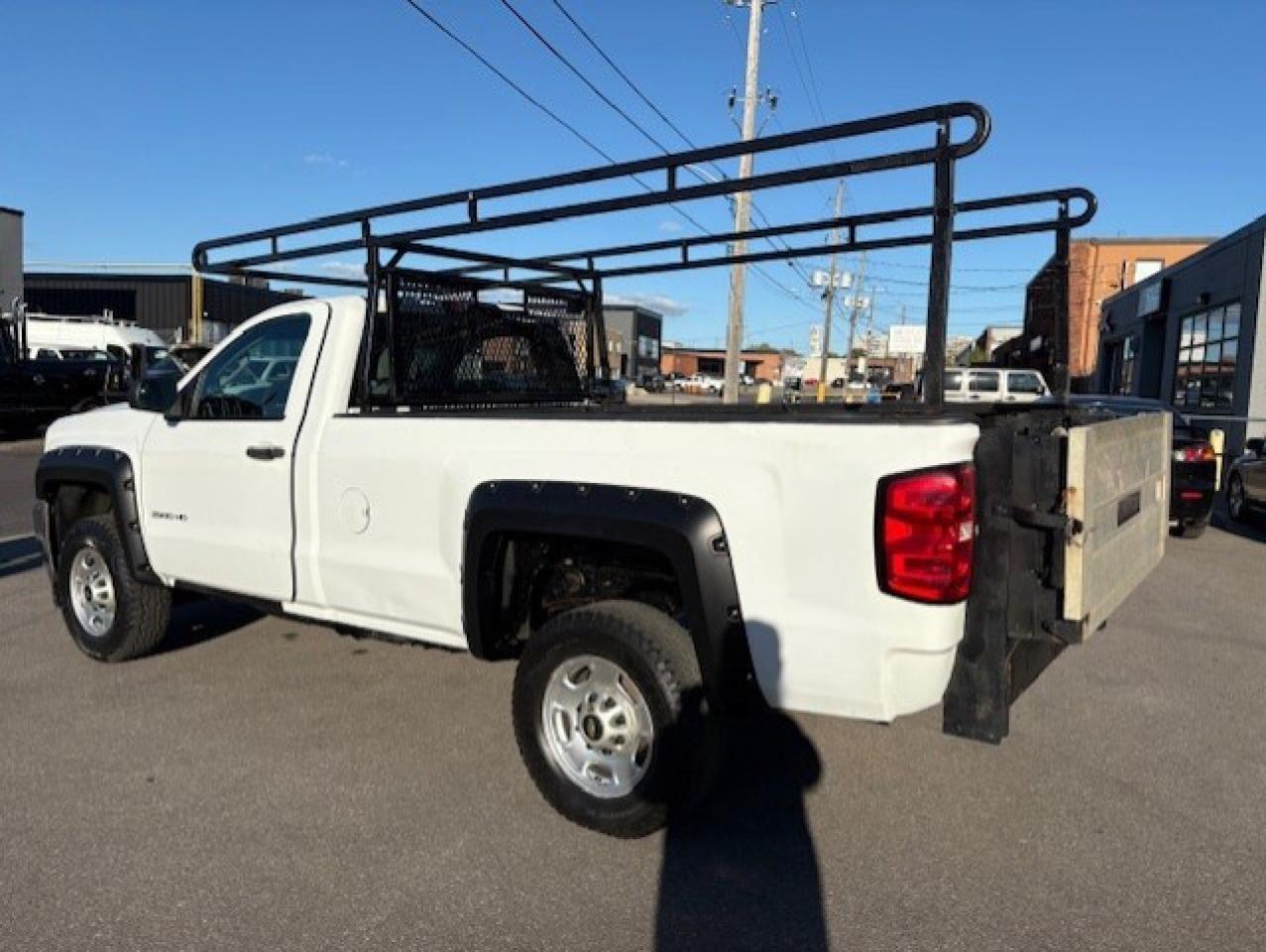 2015 Chevrolet Silverado 2500 4WD **TOMMY P/LIFTGATE-LADDER RACKS-NEW TIRES** Photo