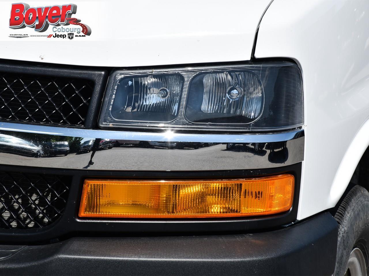 2022 Chevrolet Express 2500 LT Photo