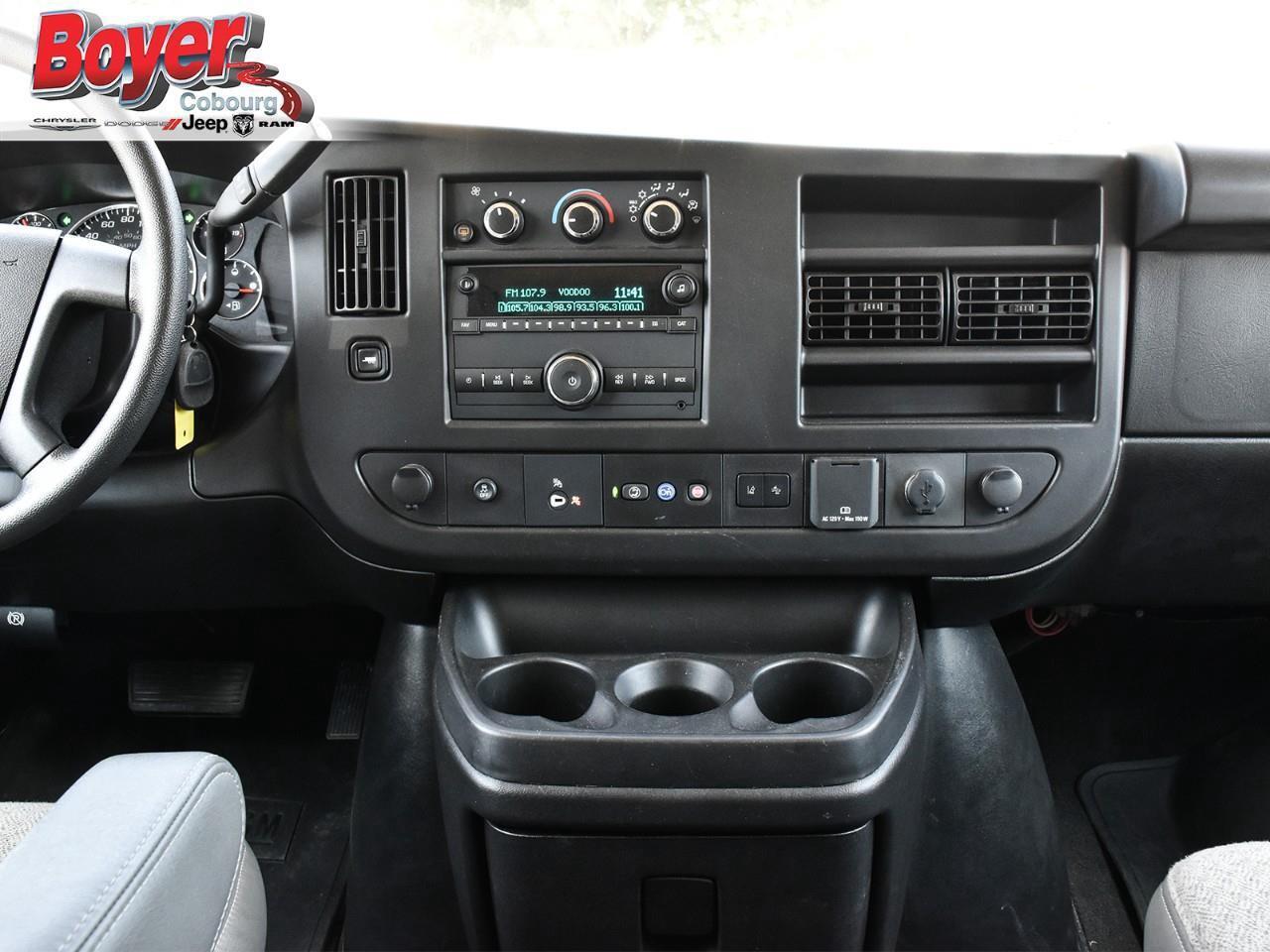 2022 Chevrolet Express 2500 LT Photo