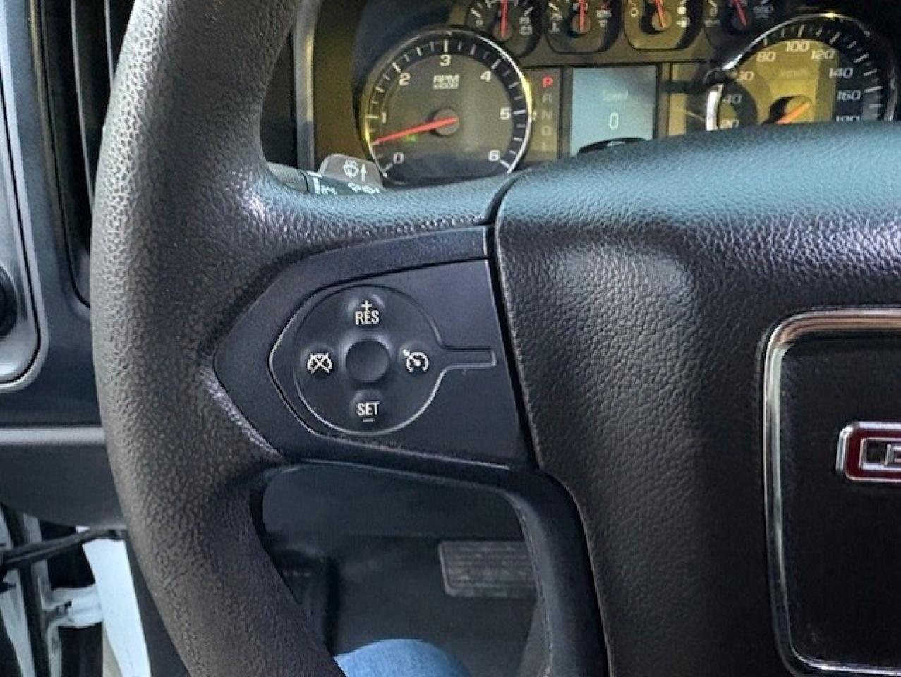 2017 GMC Sierra 1500 V6 ONLY 118,000KM-2 DOOR REGULAR CAB-8 FT LONG BOX Photo