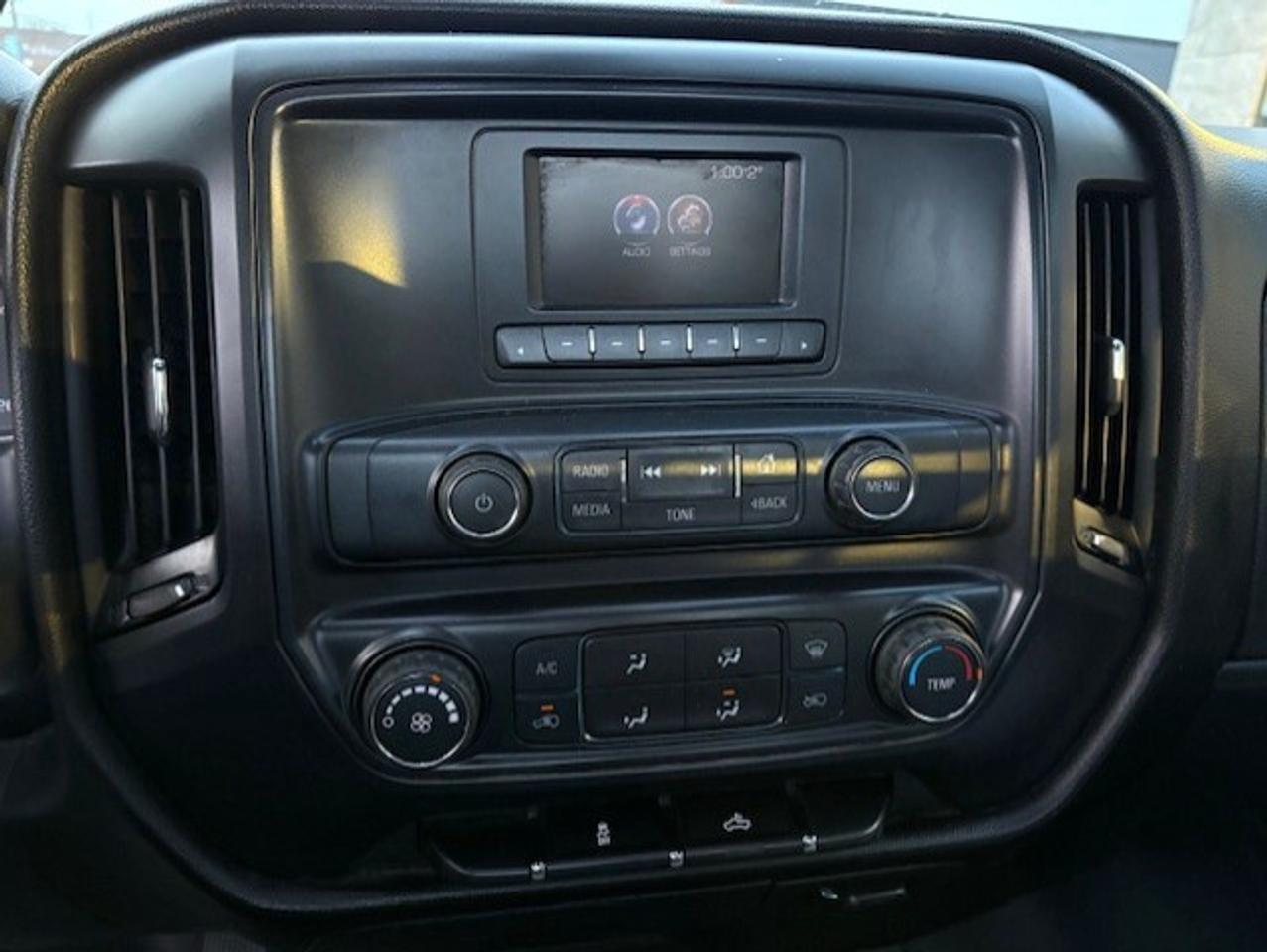 2017 GMC Sierra 1500 V6 ONLY 118,000KM-2 DOOR REGULAR CAB-8 FT LONG BOX Photo