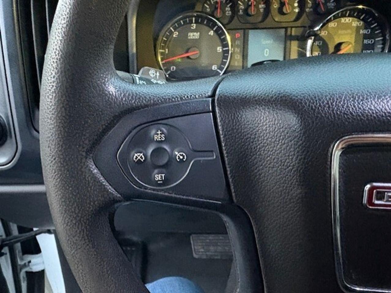 2017 GMC Sierra 1500 V6 ONLY 118,000KM-2 DOOR REGULAR CAB-8 FT LONG BOX Photo