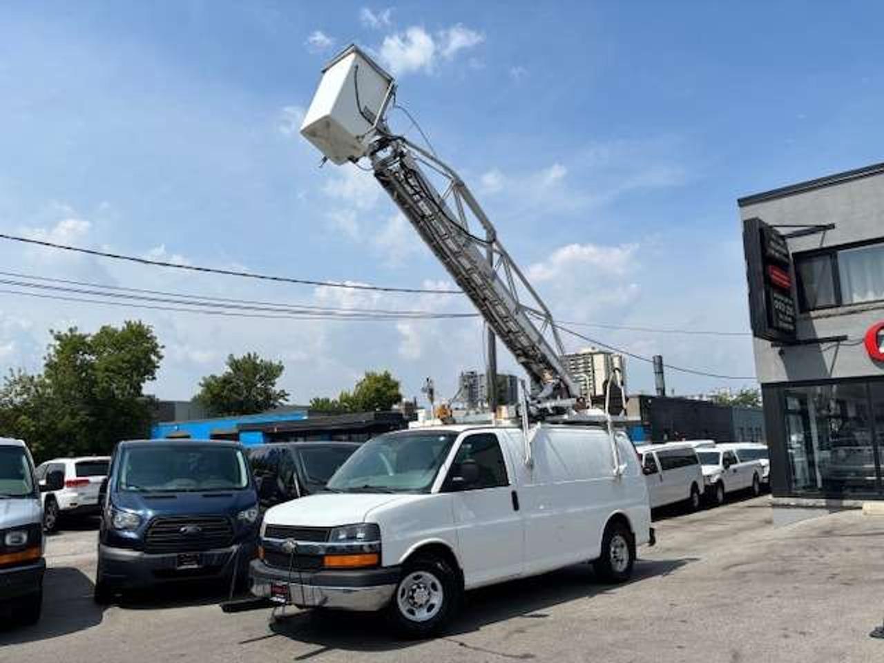 2012 Chevrolet Express 3500 BUCKET/BOOM/CHERRY PICKER **TELELIFT CRANE** Photo1