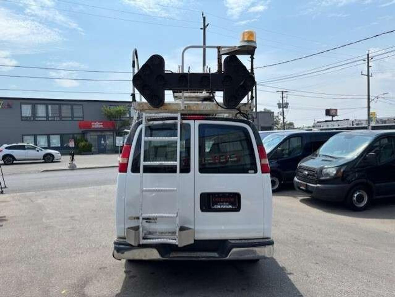 2012 Chevrolet Express 3500 BUCKET/BOOM/CHERRY PICKER **TELELIFT CRANE** Photo4