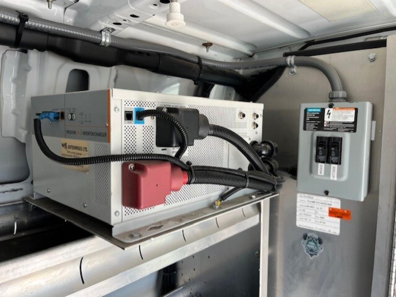 2013 Mercedes-Benz Sprinter 2500 144 HIGH ROOF-ONLY 73KM-LADDER RACKS-SHELVES Photo