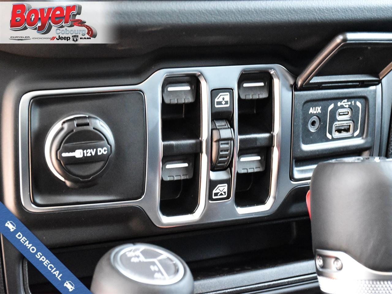 2025 Jeep Wrangler Sahara Photo