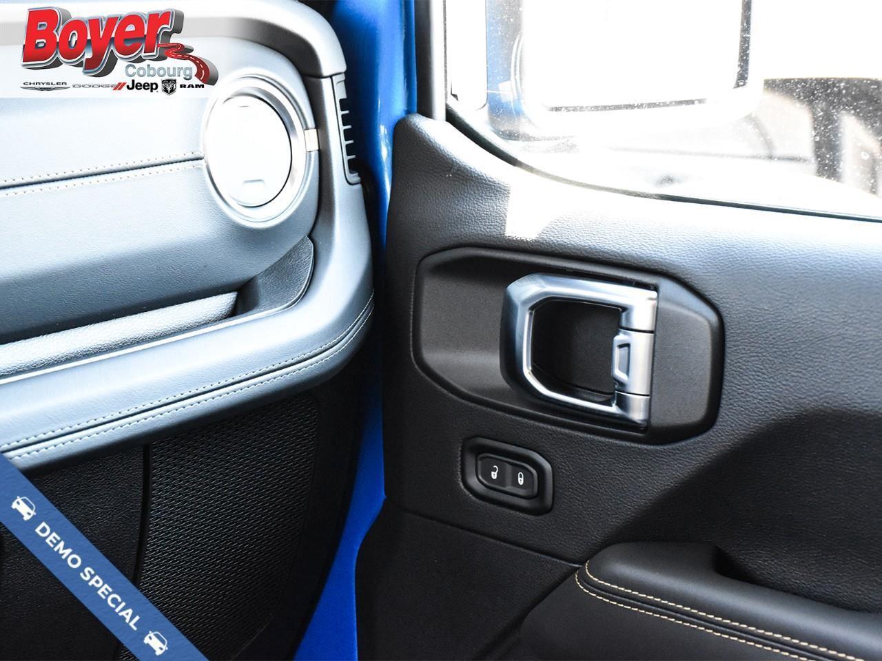 2025 Jeep Wrangler Sahara Photo