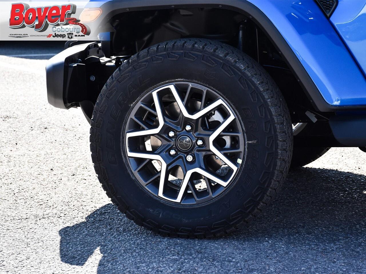2025 Jeep Wrangler Sahara 4 Door 4x4 Photo4