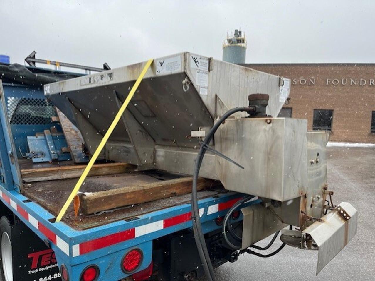 2008 Dodge RAM 5500 4500 6.7L CUMMINS DIESEL-DUMP BOX-SALTER- Photo3