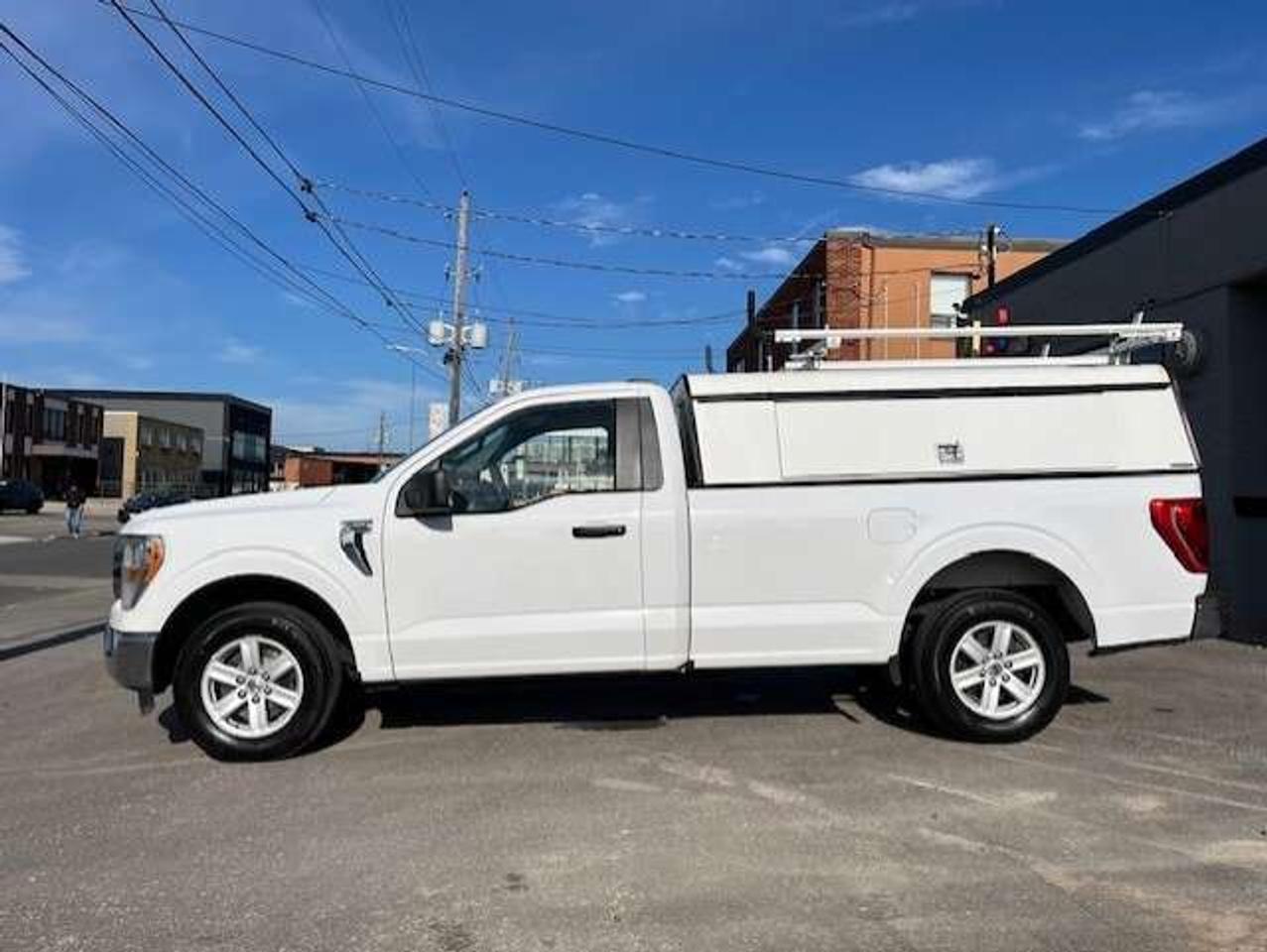 2021 Ford F-150 XLT REG-CAB 8' LONG BOX-CAP-LADDER RACKS-FINANCE! Photo5