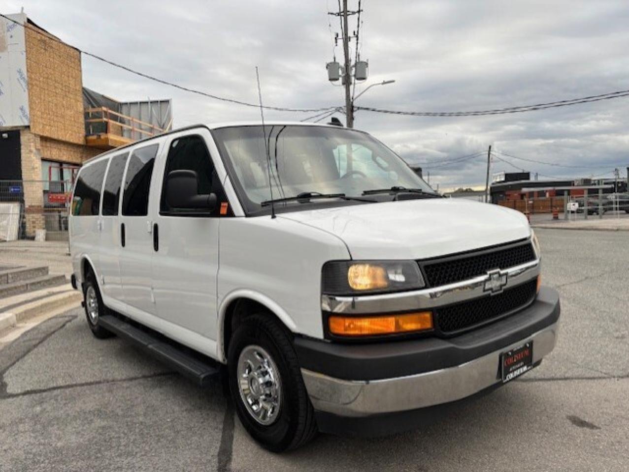 2018 Chevrolet Express Passenger 2500 LT **12PASSENGER-BACK UP CAMERA-ONLY 130KM** Photo